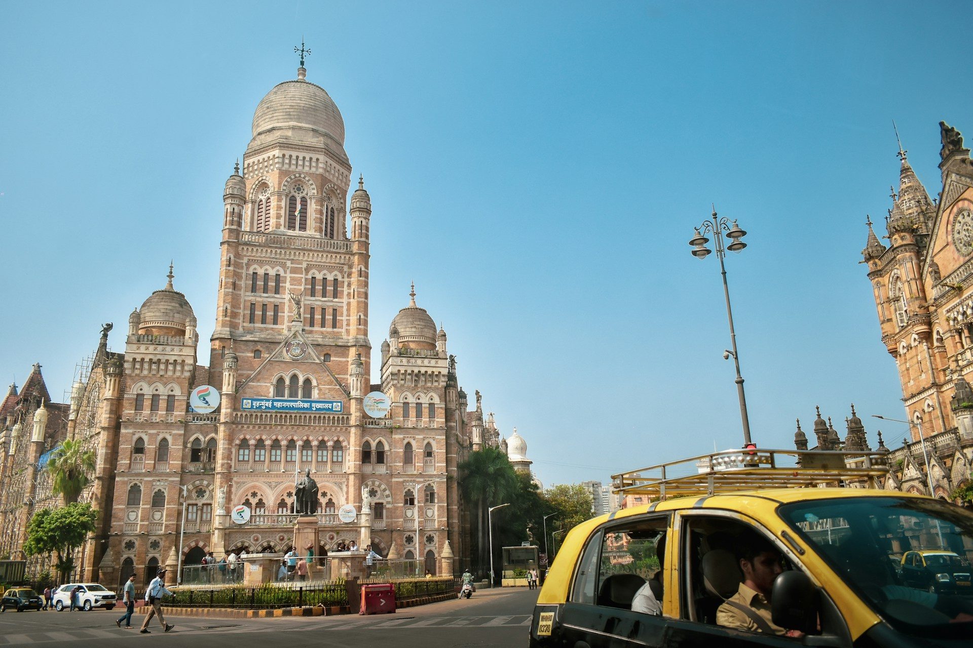 Kolkata: Private Tour of the City of Joy with Licensed Guide